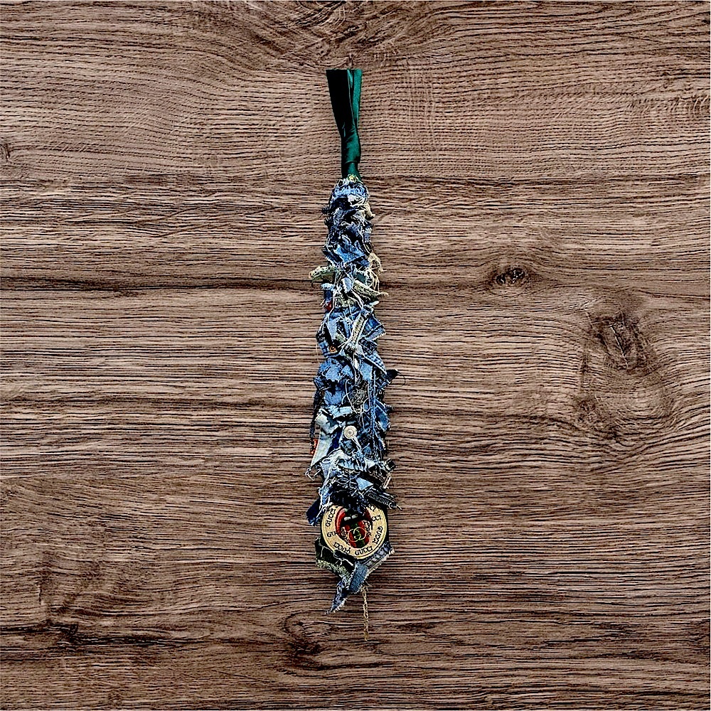 Decorative tie